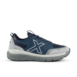Zapatilla Munich Kava azul marino vista lateral interior con suela de tacos