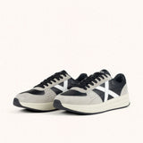 Munich Arise 4931003, vista superior con cordones negros