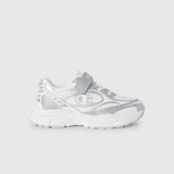 Vista trasera del talón de las zapatillas Champion Rt25 Low blancas y plata