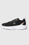 Zapatillas Champion Alpha Max Low negras de mujer, par en vista tres cuartos