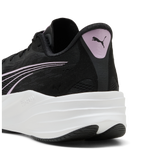Vista trasera de las zapatillas Puma DARTER PRO 2 312587-23 negras con detalles lila