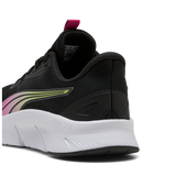 Detalle del talón con tirador y logo de las Puma Flexfocus Lite Modern negras