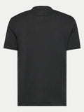 Camiseta Guess negra de hombre vista por detrás
