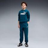 Niño con chándal infantil PUMA ESS Logo Crew JR 689721 azul petróleo, vista frontal