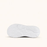 Zapatilla Munich Takao Kid negra vista lateral interior con la X de Munich